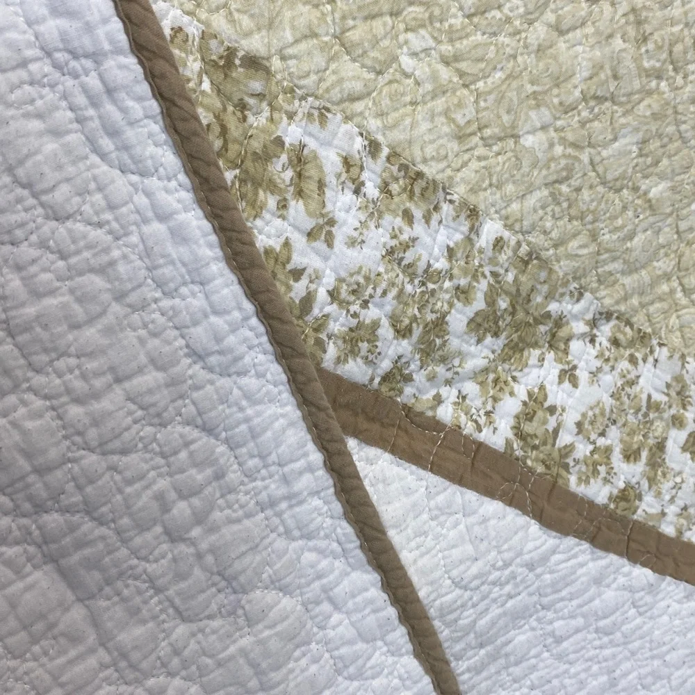Vintage Patchwork quilt 43x43” machine embroidered cream beige white full queen